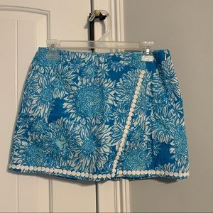 Lilly Pulitzer skort size 4
